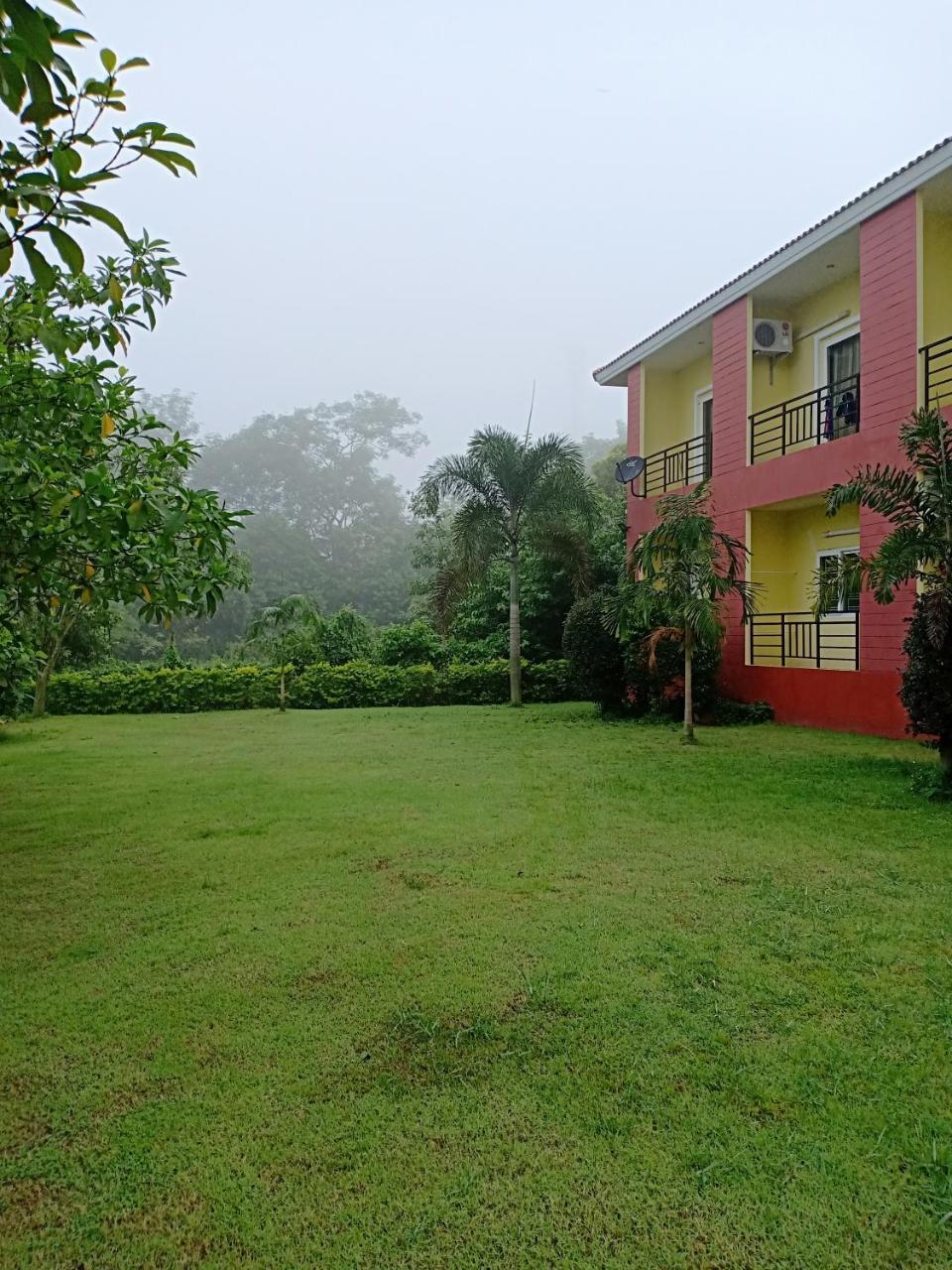 Greenfield Residence Prachinburi Exteriör bild